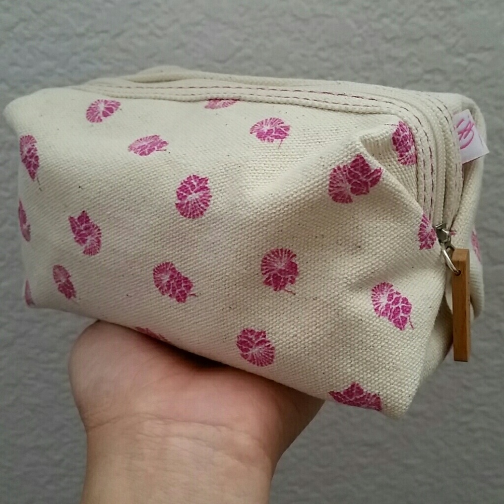Sig Zane x Hawaiian Airlines amenity pouch
